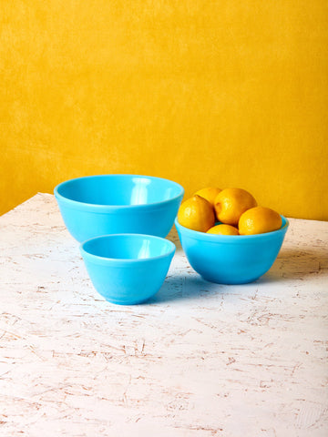 Milk Glass Mixing Bowls: Set of 3: Blue