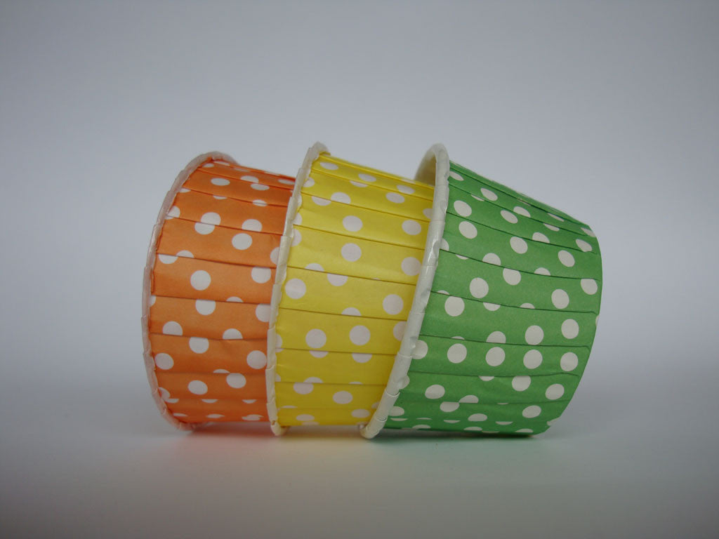 Baking Cups: Pleated Polka Dots/Spots: Pack of 20