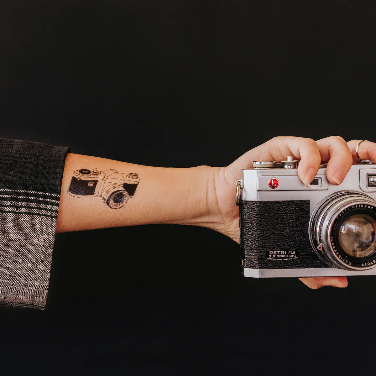 Temporary Tattoos: Vintage camera