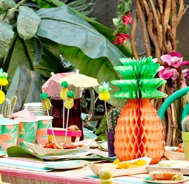 Honeycomb Decorations: Pineapple