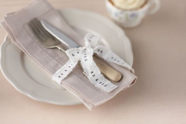 Ribbon: Vintage Wedding Ribbon - 'Just Married' or 'Mr & Mrs' - 20mm 4m
