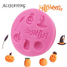 Silicone Mould: 7 motifs - Spooky Halloween title , 4 Pumpkins, Witch's Hat, Broom
